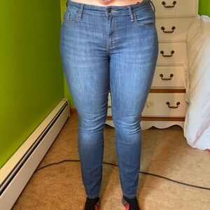 Universal Thread skinny jeans size 10/30R
